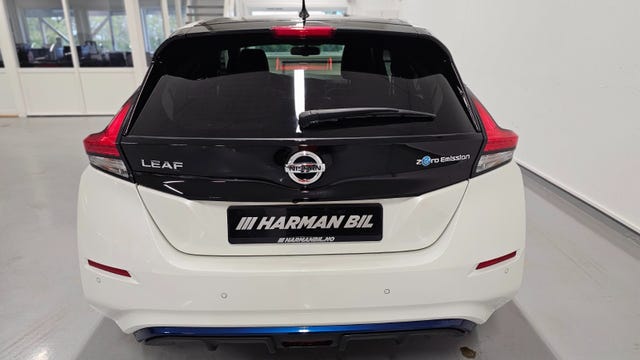 2019 NISSAN LEAF - 11