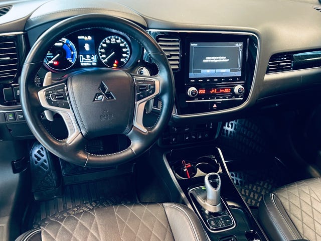 2020 MITSUBISHI OUTLANDER - 8