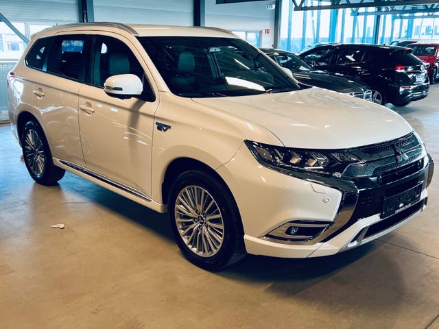 JMBXDGG3WLZ006930 2020 MITSUBISHI OUTLANDER-1