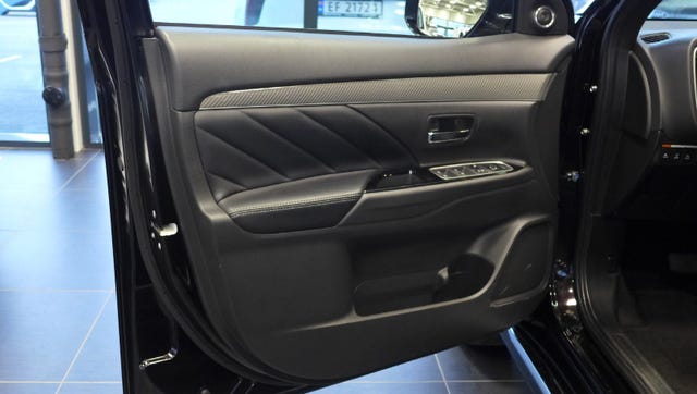 2020 MITSUBISHI OUTLANDER - 10