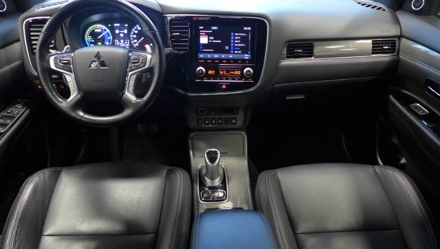 2020 MITSUBISHI OUTLANDER - 28