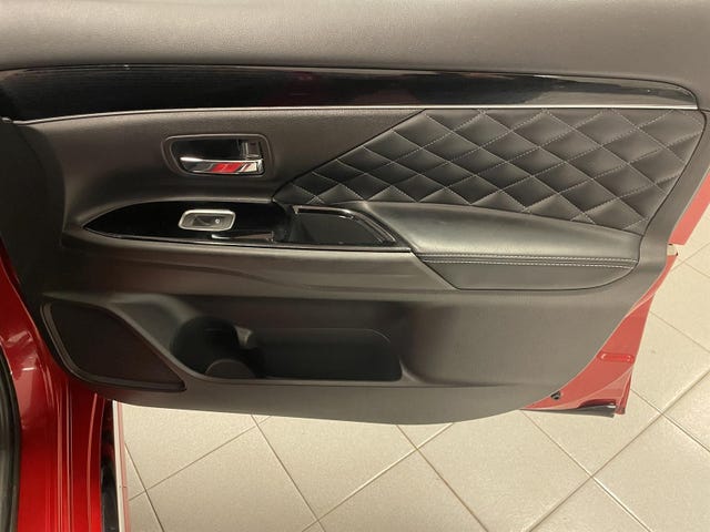 2020 MITSUBISHI OUTLANDER - 23