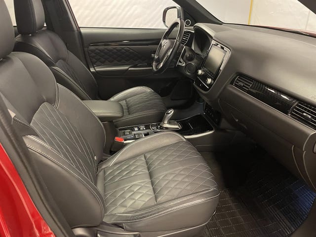 2020 MITSUBISHI OUTLANDER - 13
