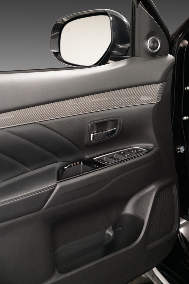 2020 MITSUBISHI OUTLANDER - 23