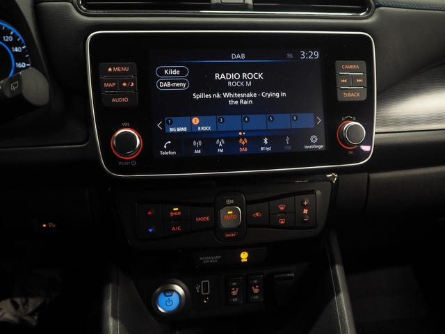 2019 NISSAN LEAF - 10