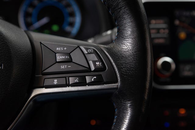 2019 NISSAN LEAF - 18