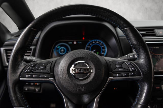2019 NISSAN LEAF - 17