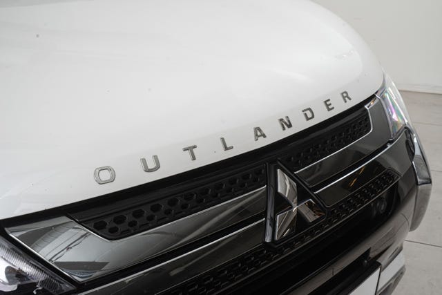 2020 MITSUBISHI OUTLANDER - 8