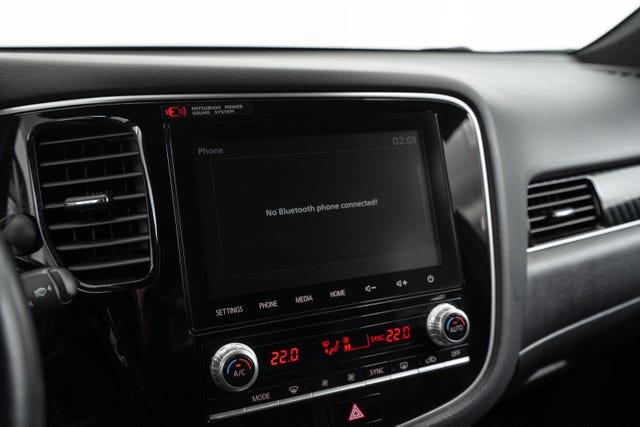 2020 MITSUBISHI OUTLANDER - 25