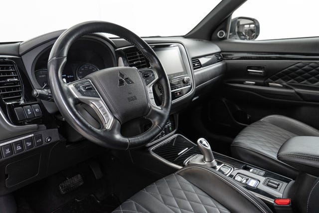 2020 MITSUBISHI OUTLANDER - 12