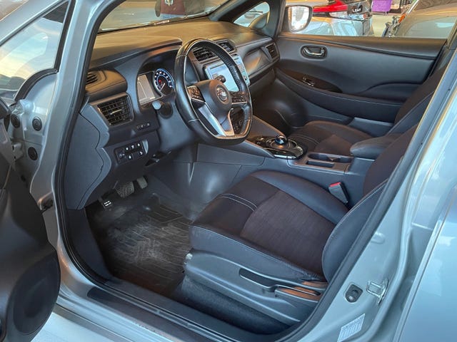 2019 NISSAN LEAF - 9