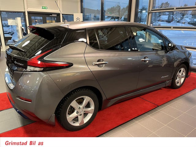 SJNFAAZE1U0064719 2019 NISSAN LEAF-2