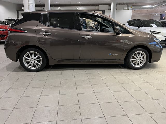 2019 NISSAN LEAF - 8