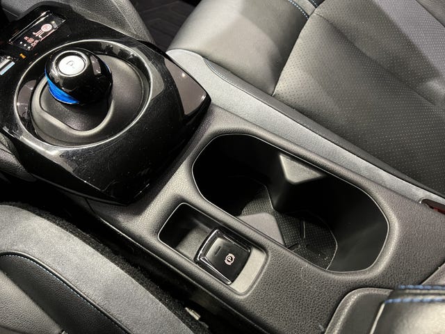 2019 NISSAN LEAF - 20