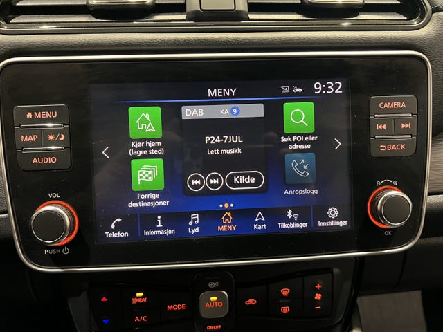 2019 NISSAN LEAF - 24