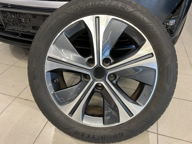 2019 NISSAN LEAF - 32