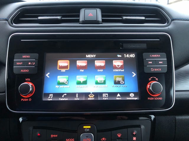 2019 NISSAN LEAF - 30