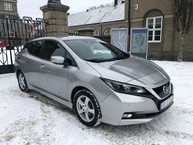 2019 NISSAN LEAF - 11