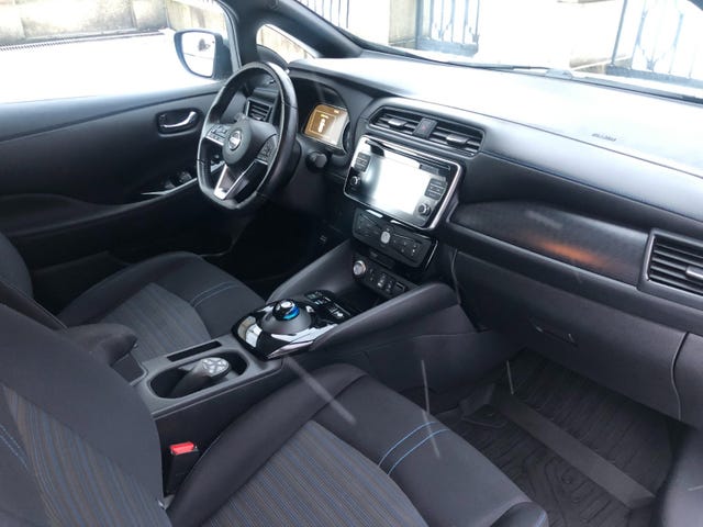2019 NISSAN LEAF - 17
