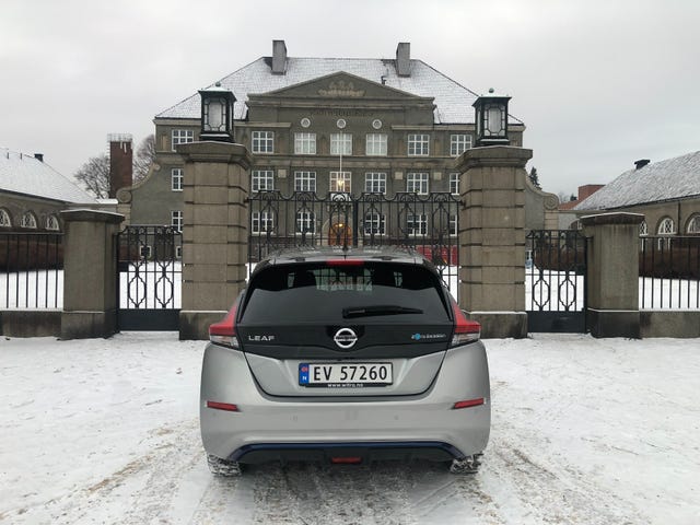 2019 NISSAN LEAF - 38