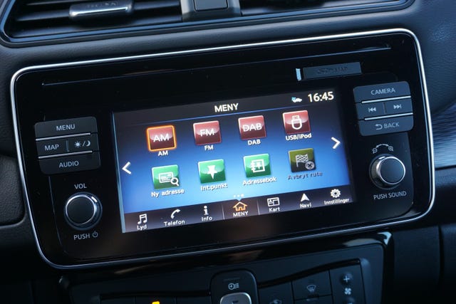 2019 NISSAN LEAF - 28