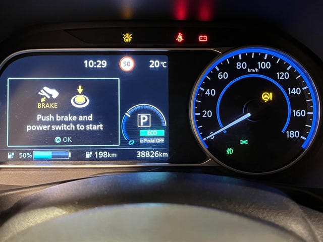 2021 NISSAN LEAF - 29