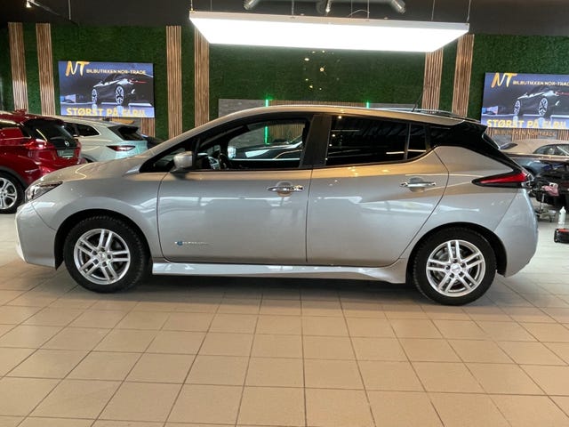 2019 NISSAN LEAF - 9