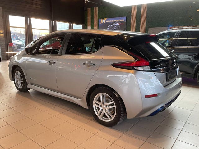 2019 NISSAN LEAF - 8