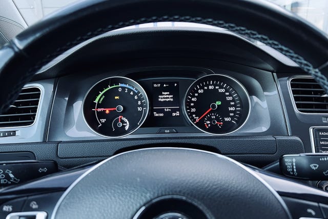 2015 VOLKSWAGEN GOLF - 18