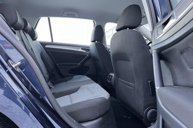 2015 VOLKSWAGEN GOLF - 16