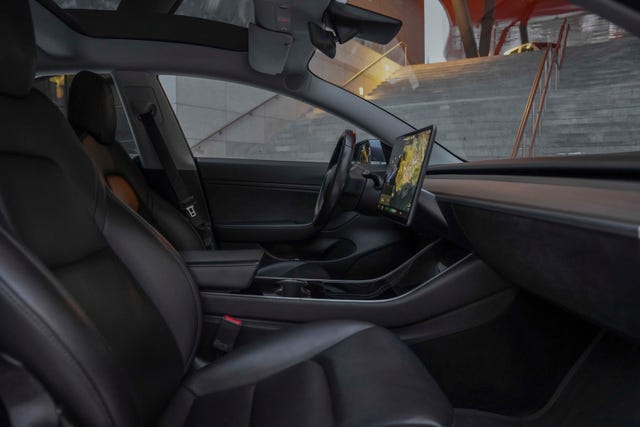 2019 TESLA MODEL 3 - 22