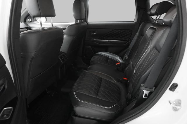 2020 MITSUBISHI OUTLANDER - 11