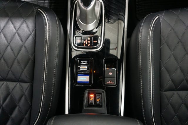 2020 MITSUBISHI OUTLANDER - 12