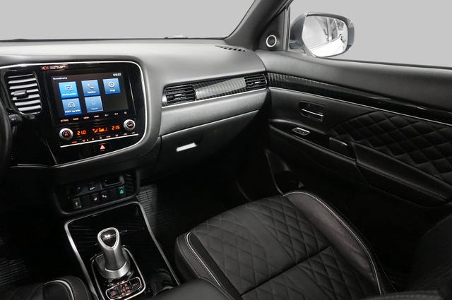 2020 MITSUBISHI OUTLANDER - 8