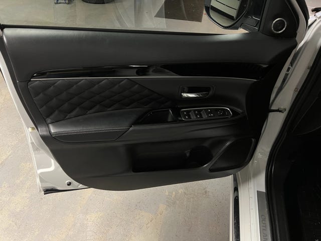 2020 MITSUBISHI OUTLANDER - 33