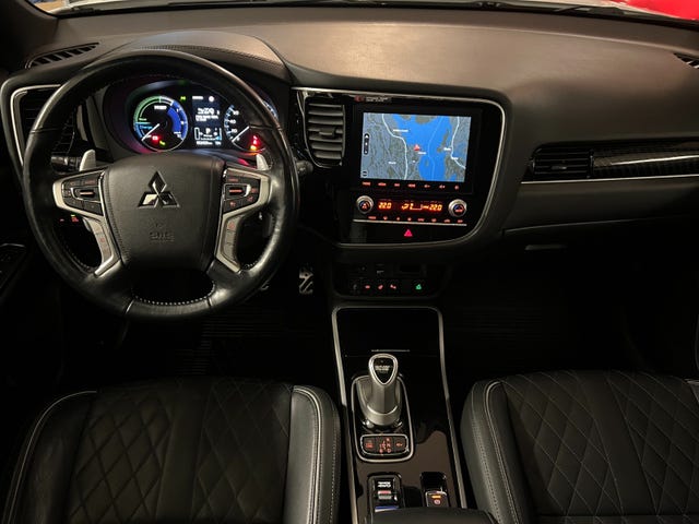 2020 MITSUBISHI OUTLANDER - 10