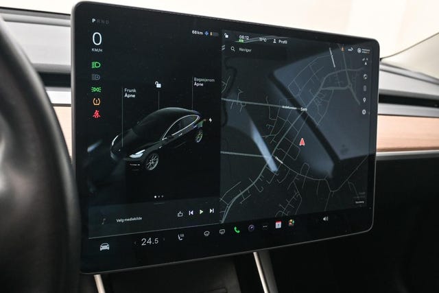 2019 TESLA MODEL 3 - 23