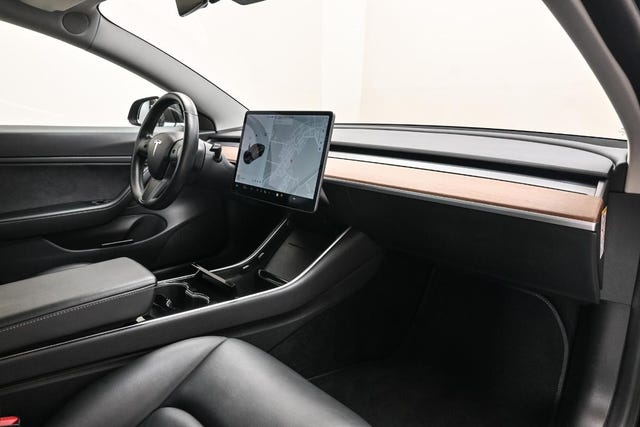2019 TESLA MODEL 3 - 19