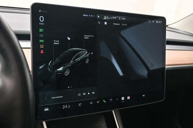 2019 TESLA MODEL 3 - 24
