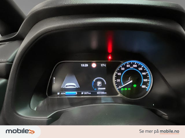 2020 NISSAN LEAF - 20