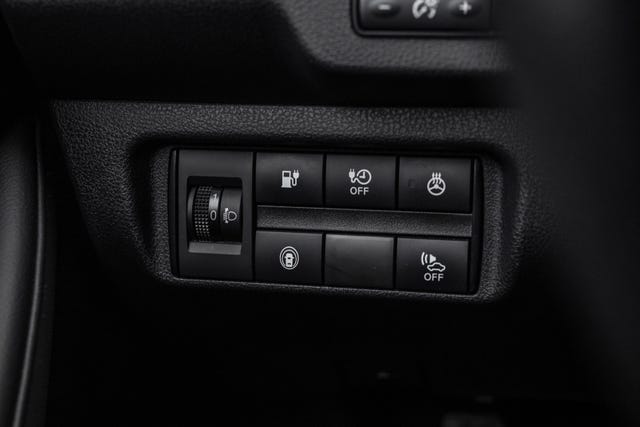 2021 NISSAN LEAF - 18