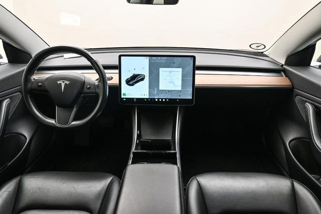 2019 TESLA MODEL 3 - 18