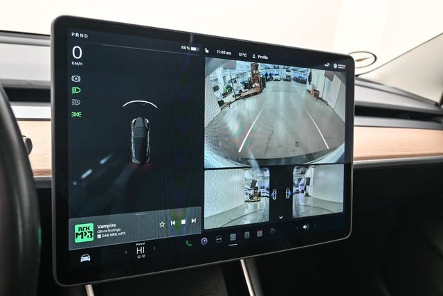 2019 TESLA MODEL 3 - 25