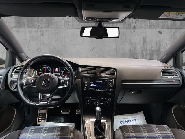 2015 VOLKSWAGEN GOLF - 12