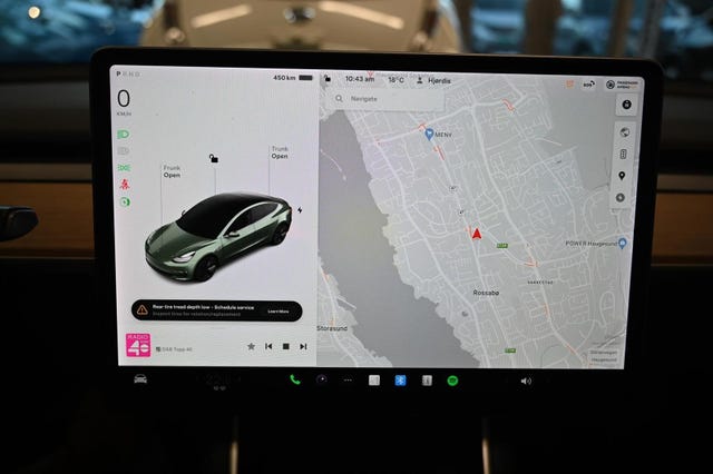 2019 TESLA MODEL 3 - 19