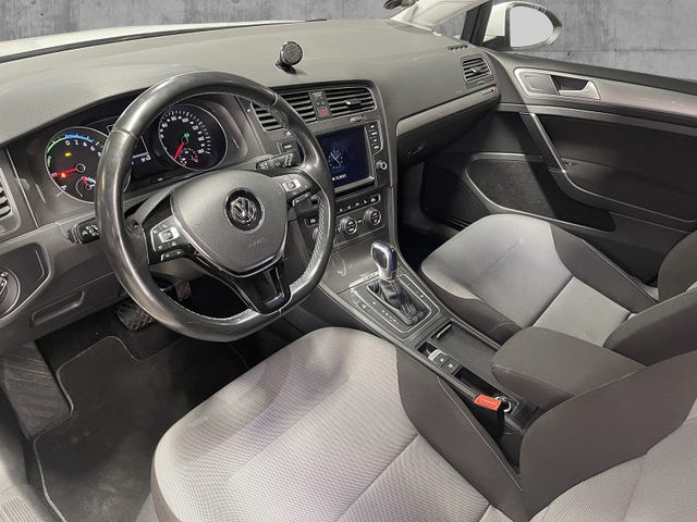 2015 VOLKSWAGEN GOLF - 8