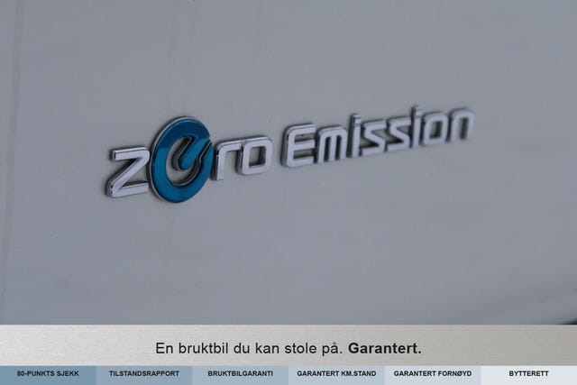 2021 NISSAN LEAF - 11