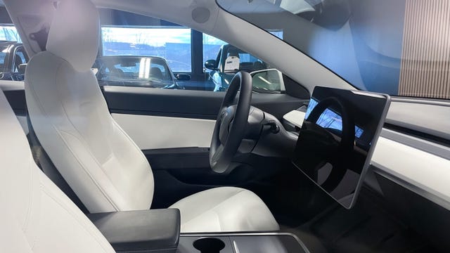2021 TESLA MODEL 3 - 24