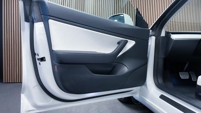 2021 TESLA MODEL 3 - 28