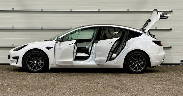 5YJ3E7EB6MF834539 2021 TESLA MODEL 3-2